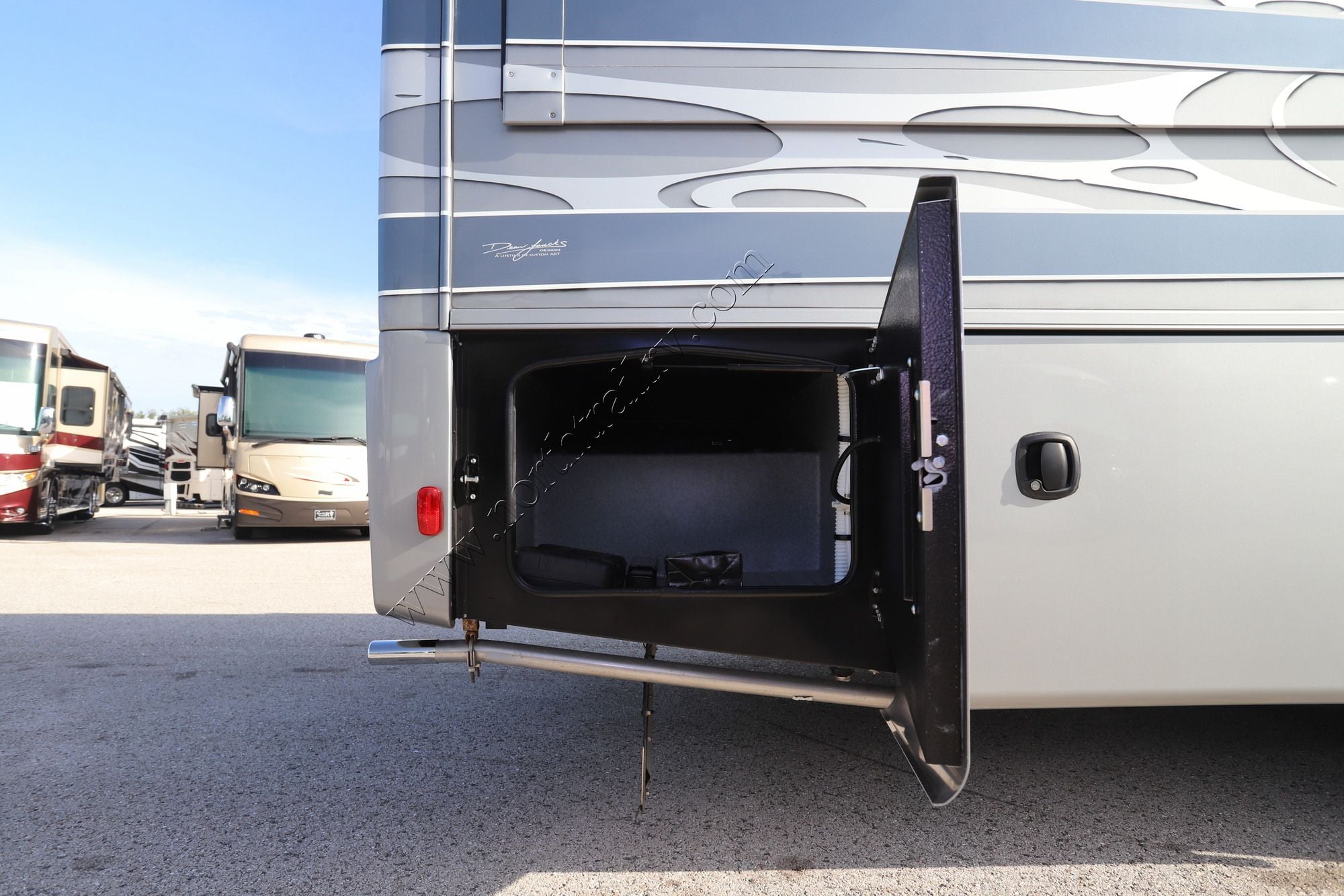 Used 2026 Dynamax Dx3 34KD Super C  For Sale