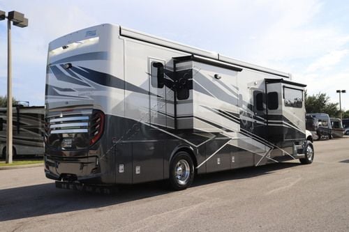 2025 Newmar Super Star 4059