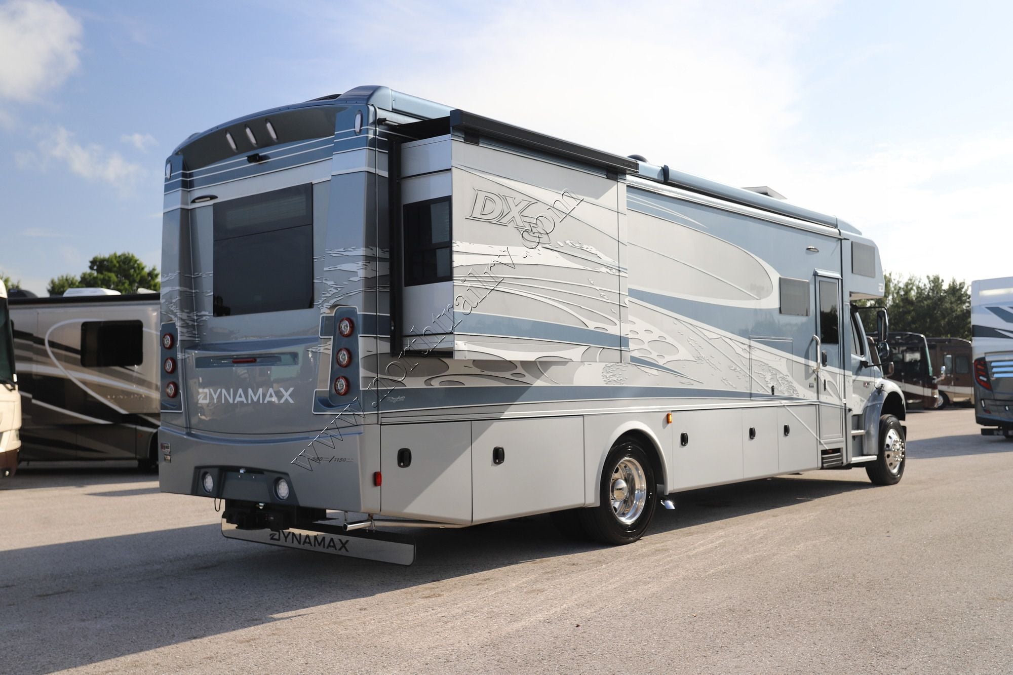 Used 2026 Dynamax Dx3 34KD Super C  For Sale