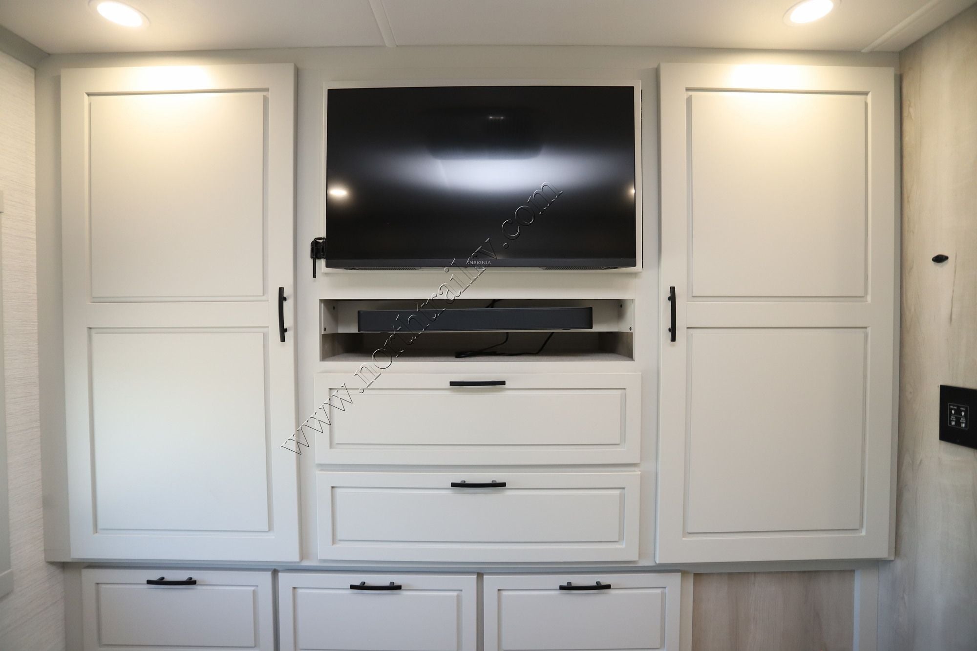 Used 2026 Dynamax Dx3 34KD Super C  For Sale