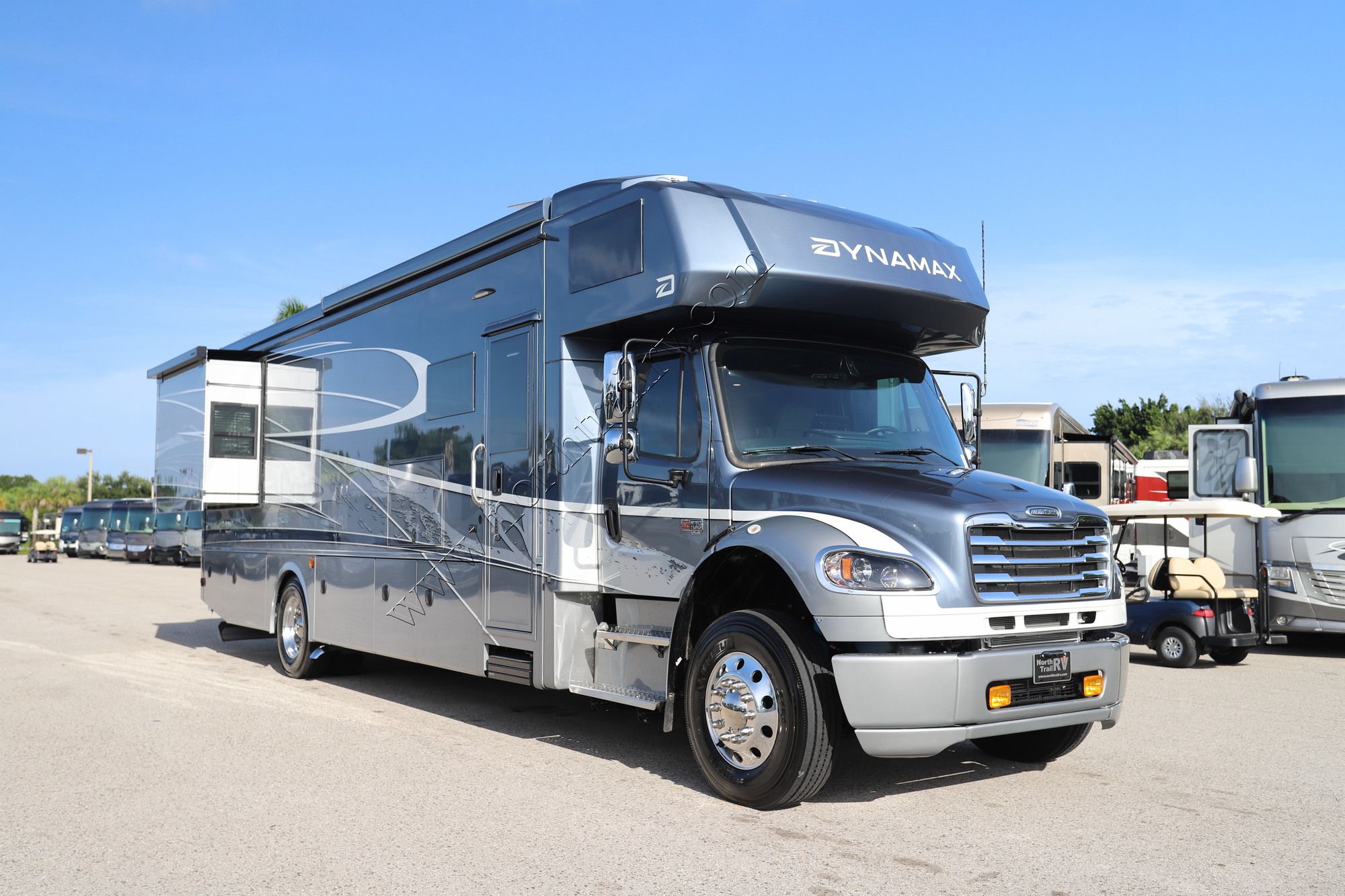 Used 2026 Dynamax Dx3 34KD Super C  For Sale