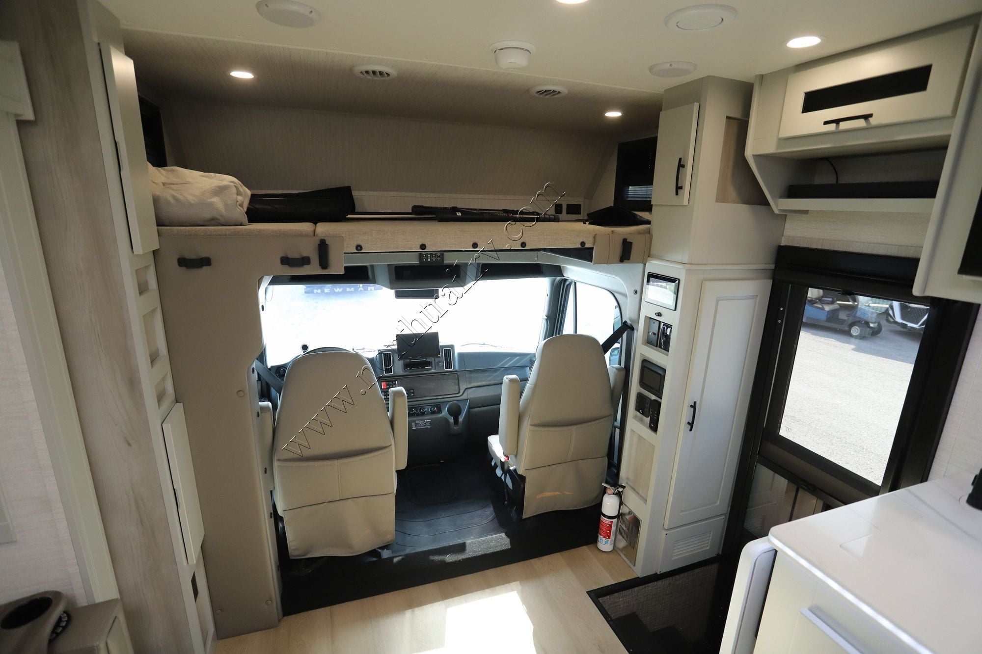 Used 2026 Dynamax Dx3 34KD Super C  For Sale