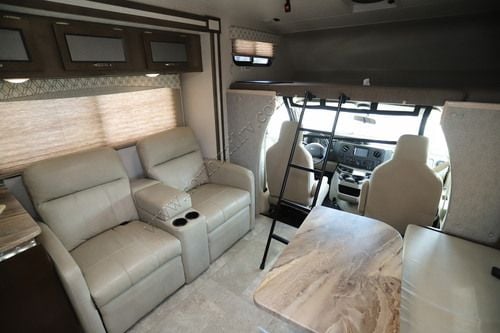 2019 Coachmen Freelander 32DS