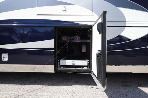 2019 Newmar Essex 4551