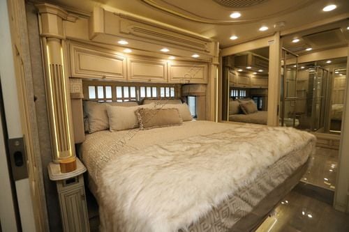 2019 Newmar Essex 4551