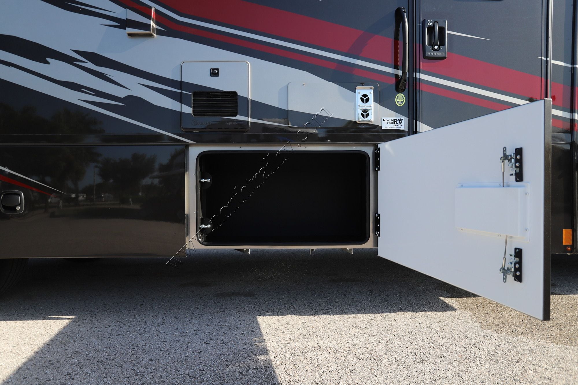 New 2027 Renegade Rv Veracruz 33VRS Super C  For Sale