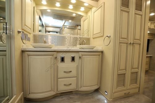 2019 Newmar Essex 4551
