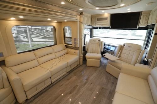 2019 Newmar Essex 4551
