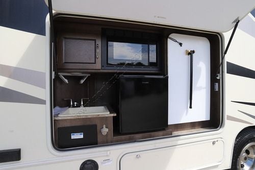 2019 Coachmen Freelander 32DS