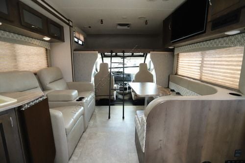 2019 Coachmen Freelander 32DS