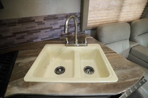 2019 Coachmen Freelander 32DS