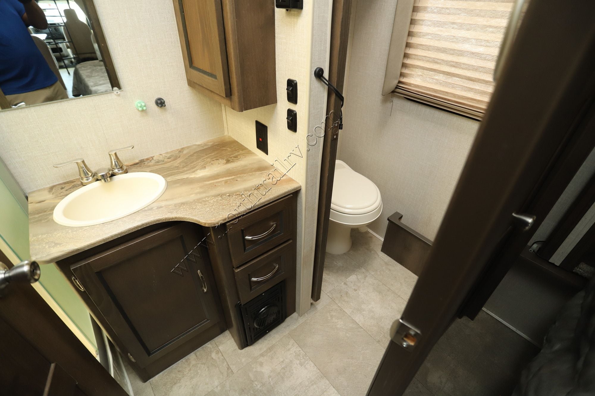 Used 2019 Coachmen Freelander 32DS Class C  For Sale