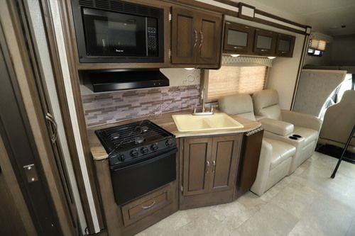 2019 Coachmen Freelander 32DS