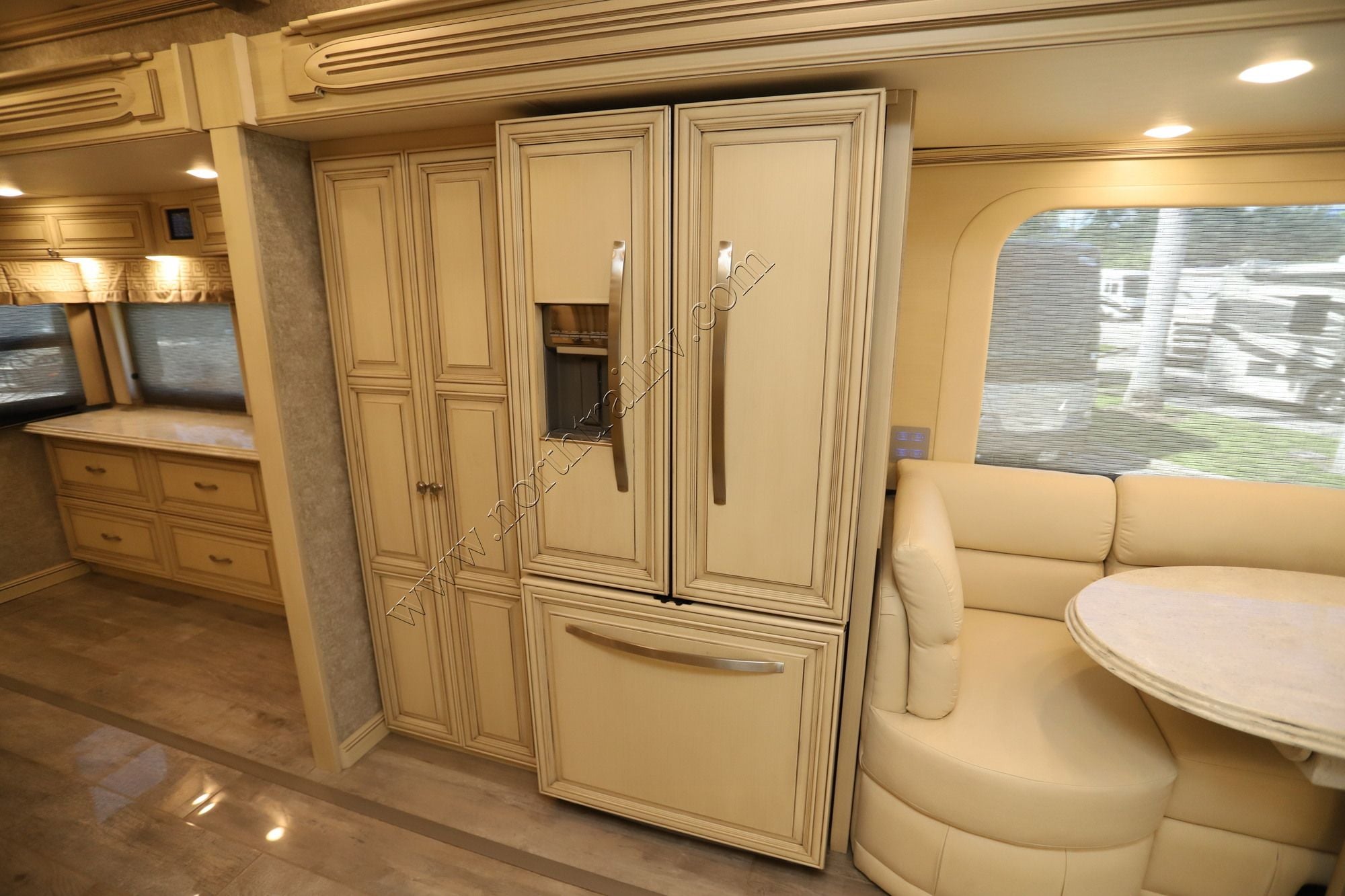 Used 2019 Newmar Essex 4551 Class A  For Sale
