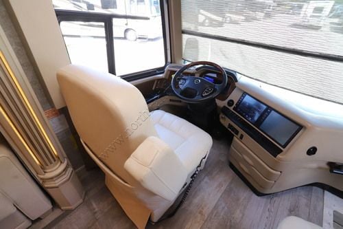 2019 Newmar Essex 4551