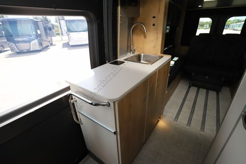 2027 Airstream Rangeline 21PL