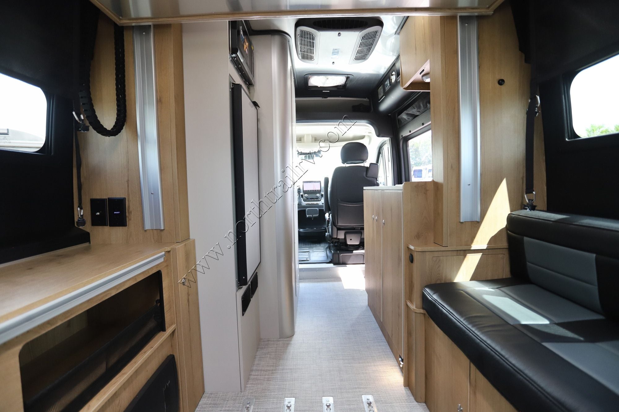 2027 Airstream Rangeline 21PL Class B New  For Sale
