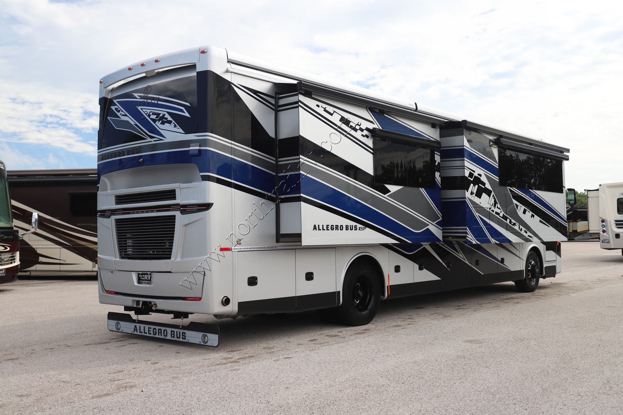 New 2027 Tiffin Motor Homes Allegro Bus 40IP Class A  For Sale