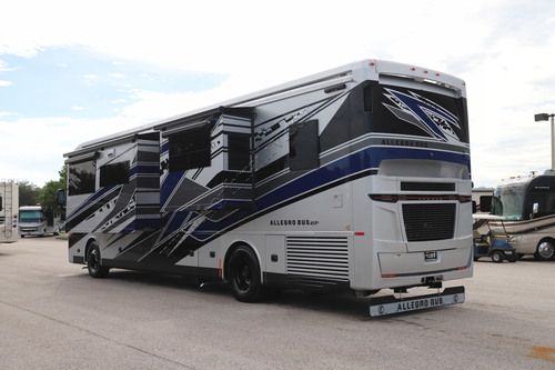 2027 Tiffin Motor Homes Allegro Bus 40IP