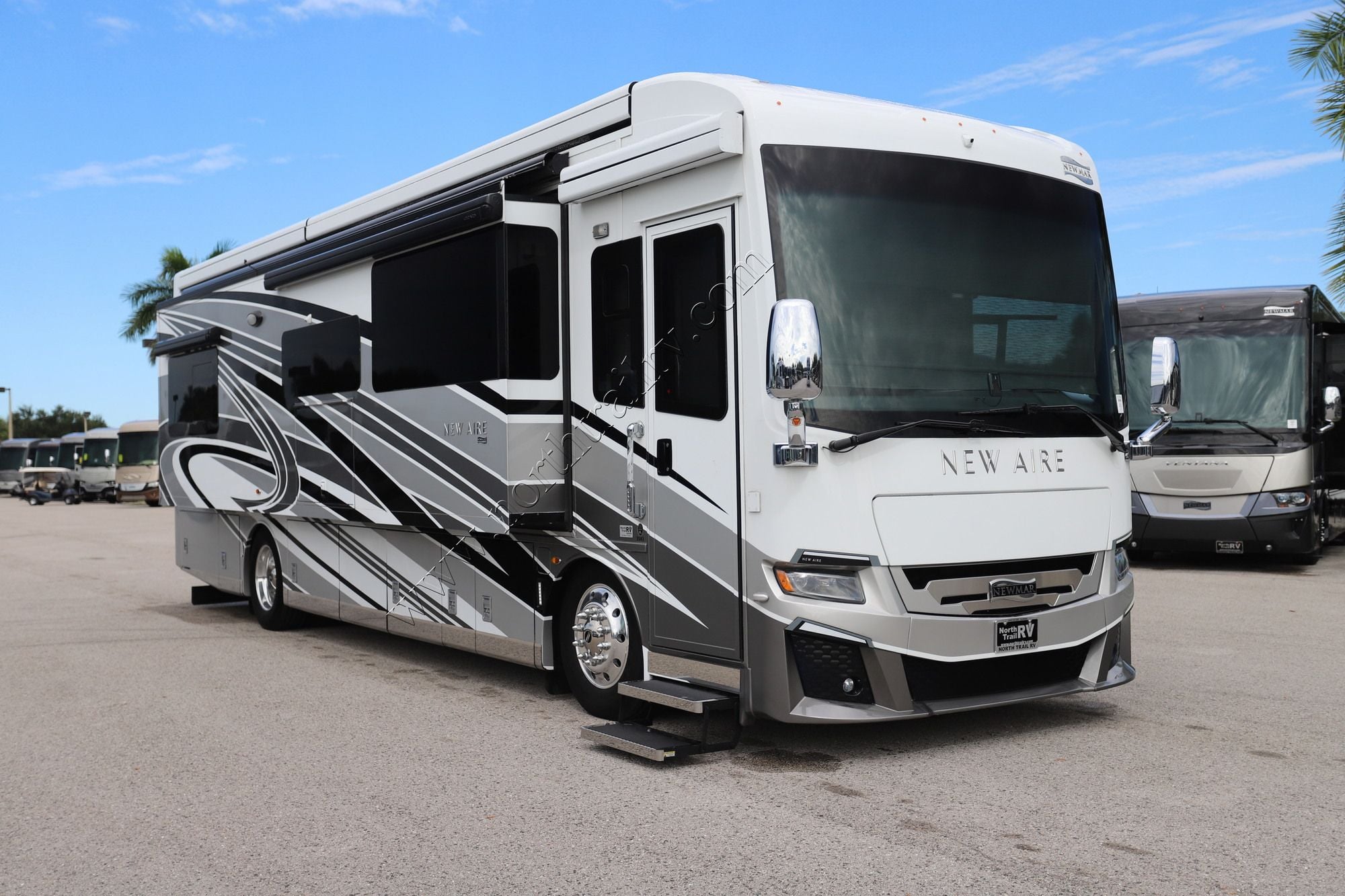 Used 2022 Newmar New Aire 3543 Class A  For Sale