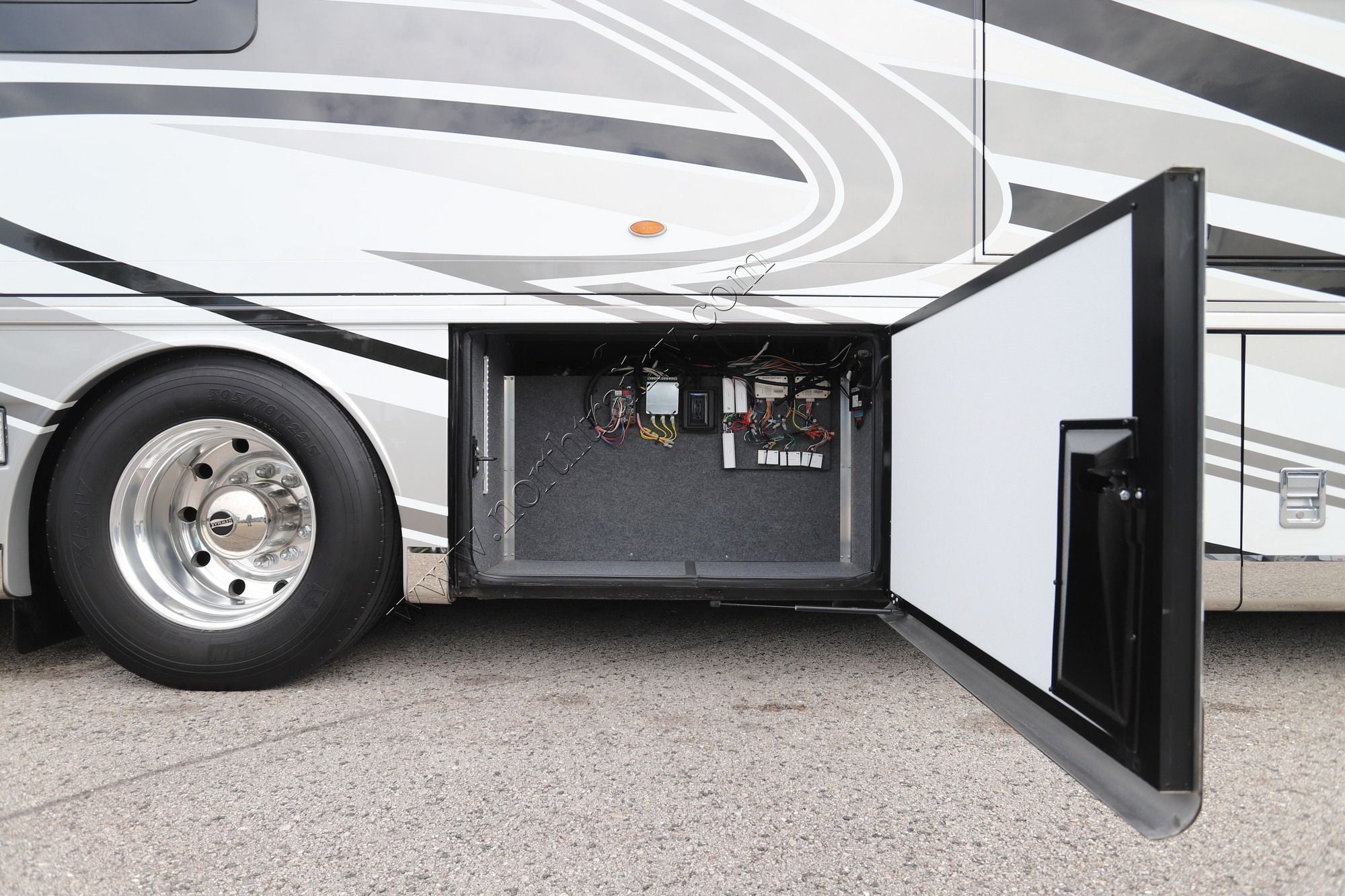 Used 2022 Newmar New Aire 3543 Class A  For Sale