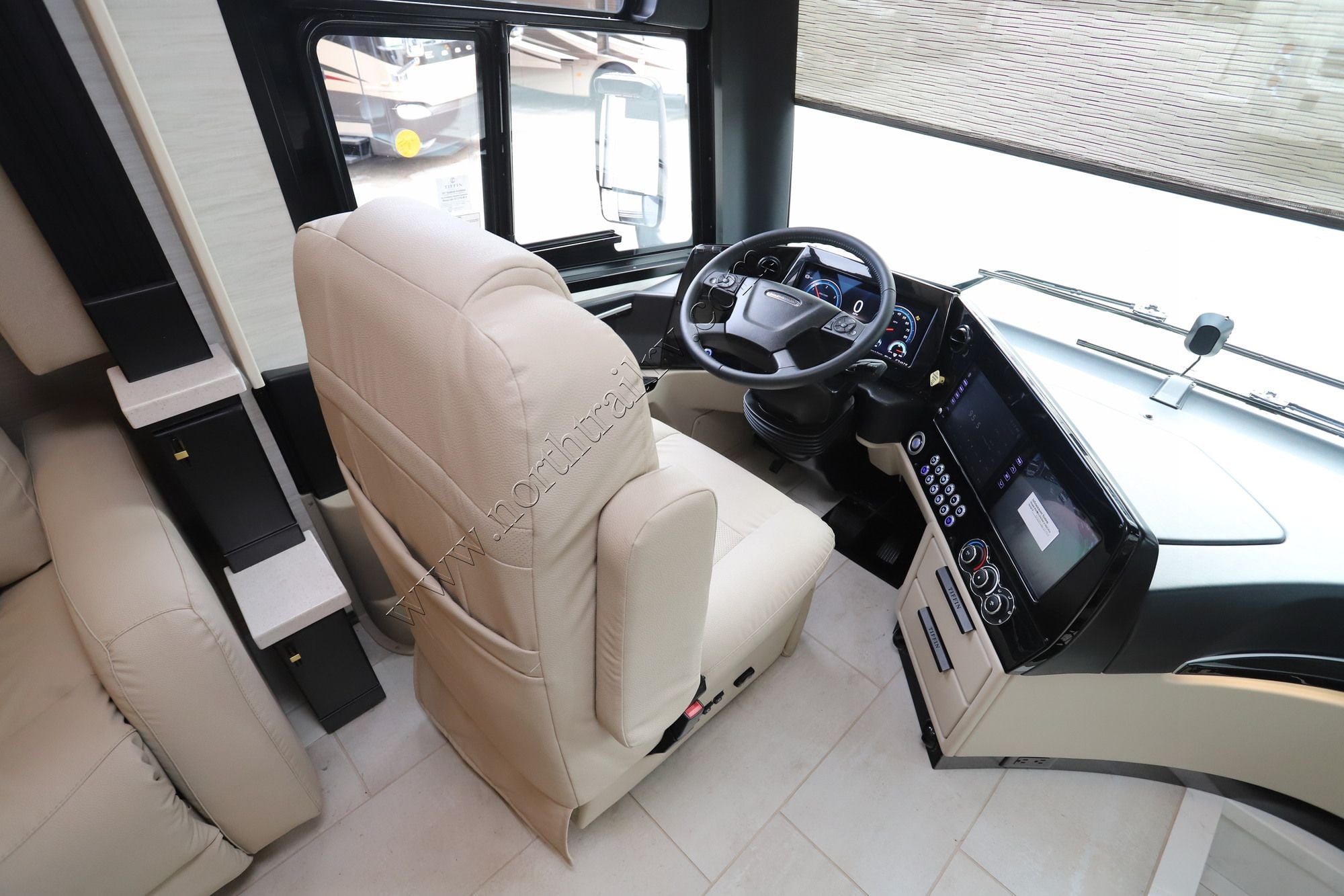 New 2027 Tiffin Motor Homes Allegro Bus 40IP Class A  For Sale