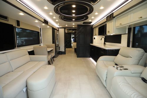 2027 Tiffin Motor Homes Allegro Bus 40IP