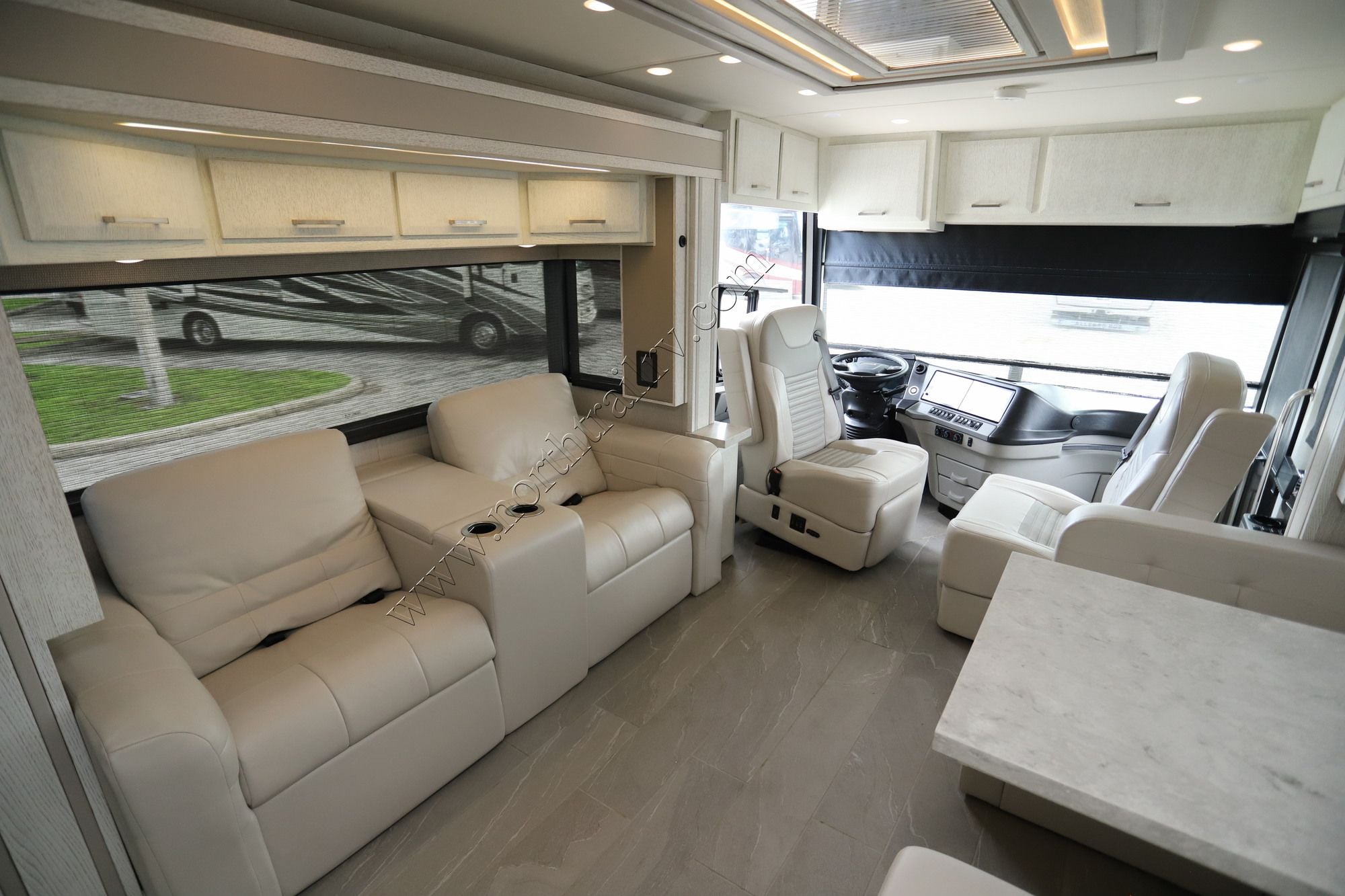 Used 2022 Newmar New Aire 3543 Class A  For Sale