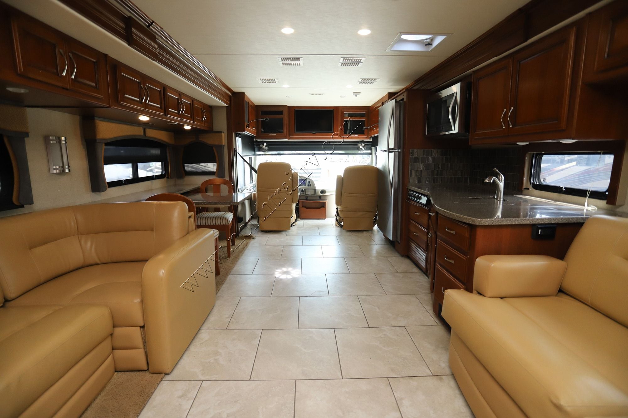 Used 2016 Fleetwood Expedition 40X Class A  For Sale