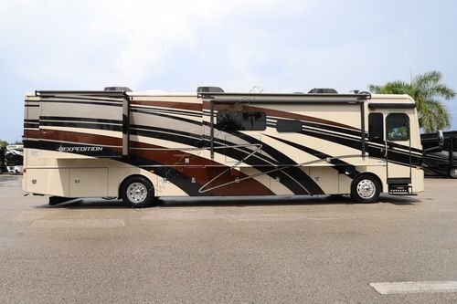 2016 Fleetwood Expedition 40X