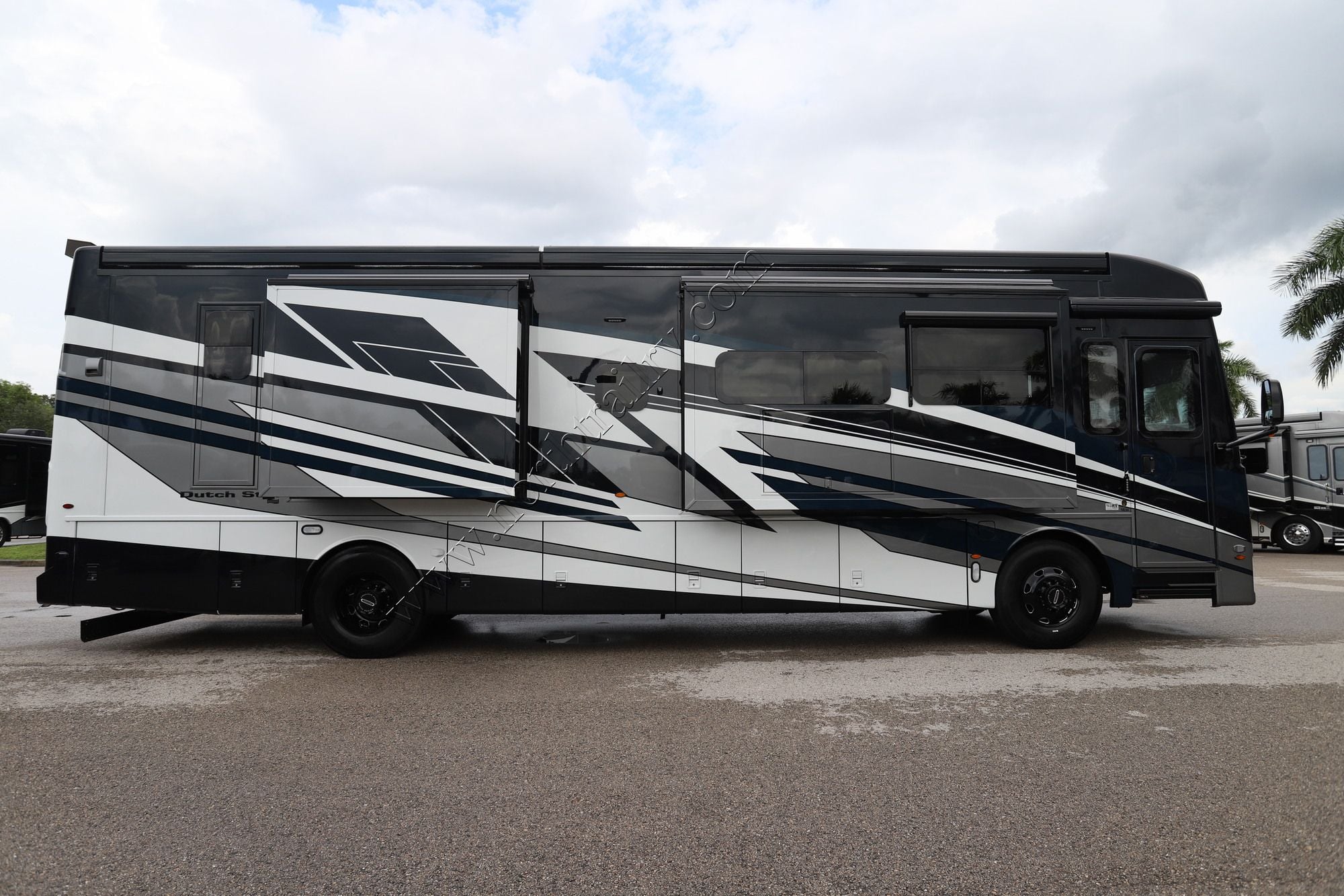 New 2027 Newmar Dutch Star 3836 Class A  For Sale