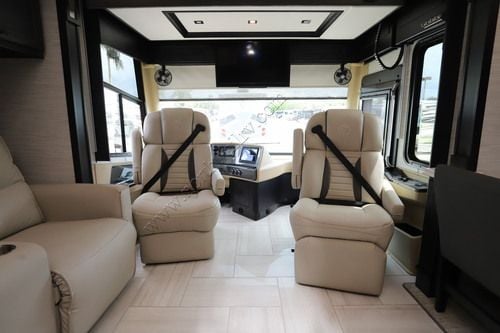 2026 Tiffin Motor Homes Phaeton 35CH