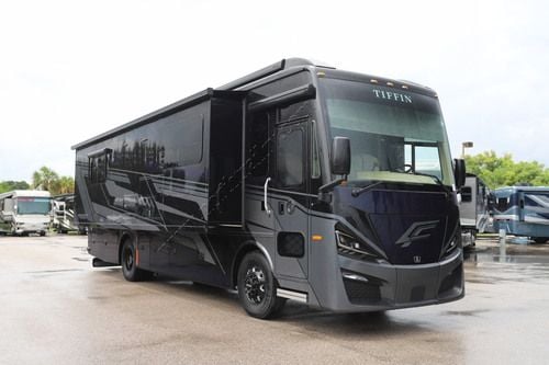 2026 Tiffin Motor Homes Phaeton 35CH