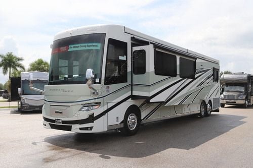 2027 Newmar Mountain Aire 4551