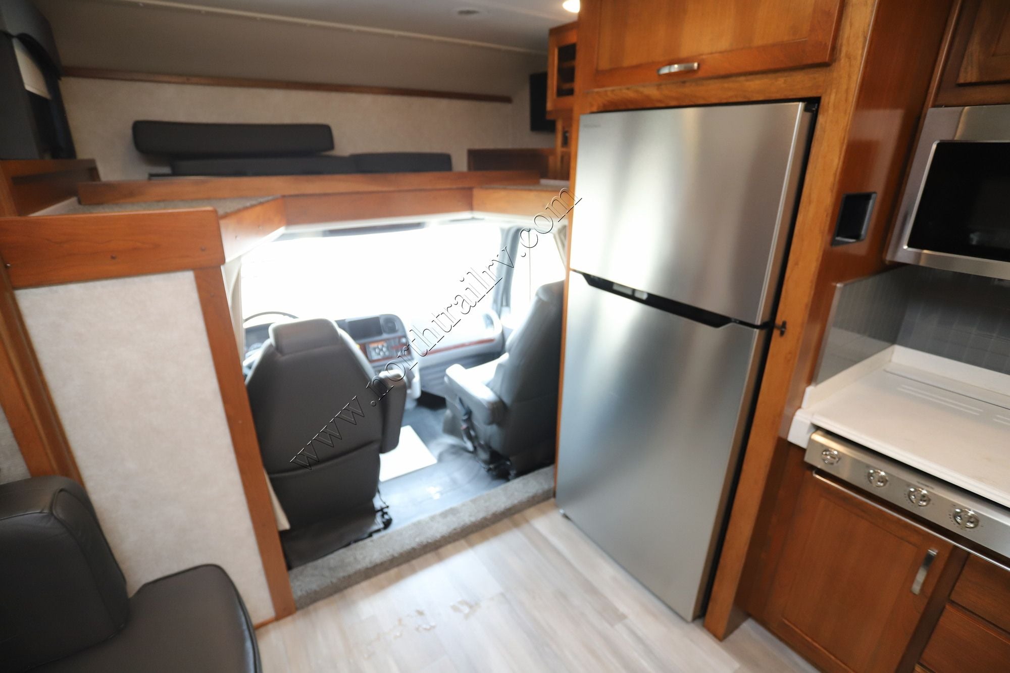 Used 2022 Renegade Rv Valencia 35MB Super C  For Sale