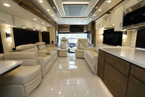 2027 Newmar Mountain Aire 4551