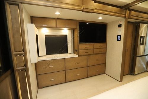 2027 Newmar Mountain Aire 4551