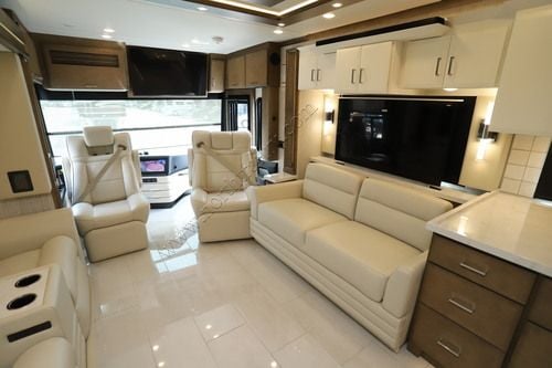 2027 Newmar Mountain Aire 4551