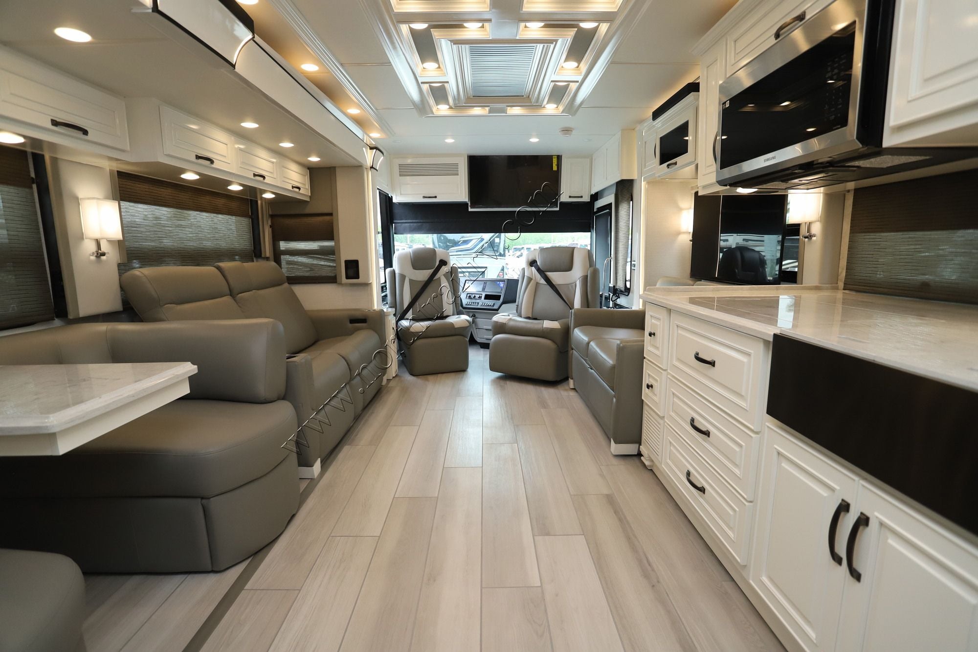 New 2027 Newmar Dutch Star 3836 Class A  For Sale