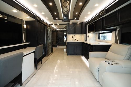 2026 Tiffin Motor Homes Phaeton 35CH