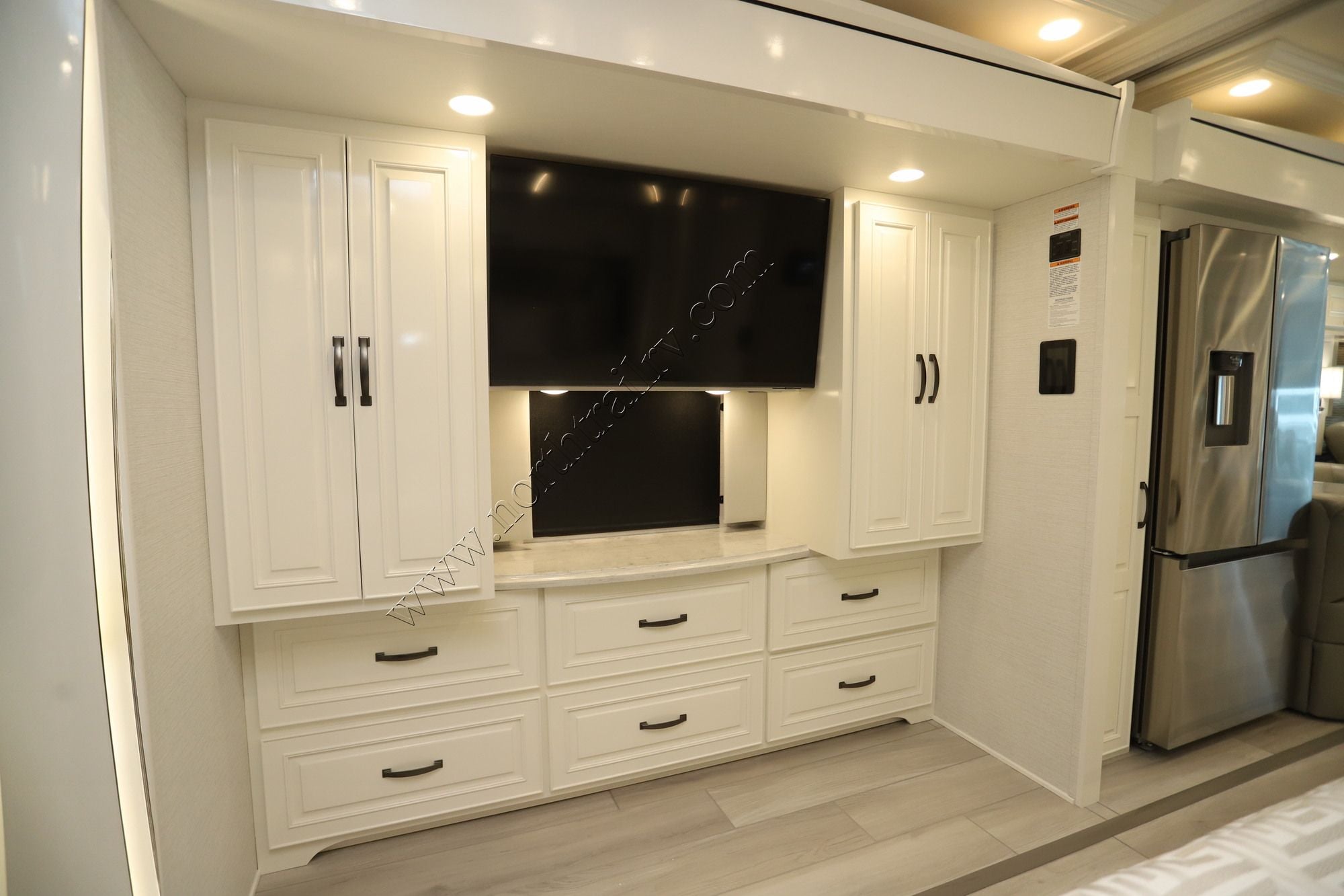 New 2027 Newmar Dutch Star 3836 Class A  For Sale