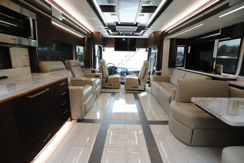 2027 Tiffin Motor Homes Zephyr 45PZ