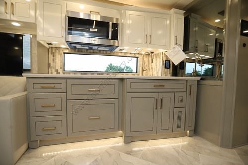 2027 Newmar Essex 4551