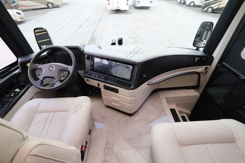 2027 Newmar Essex 4551