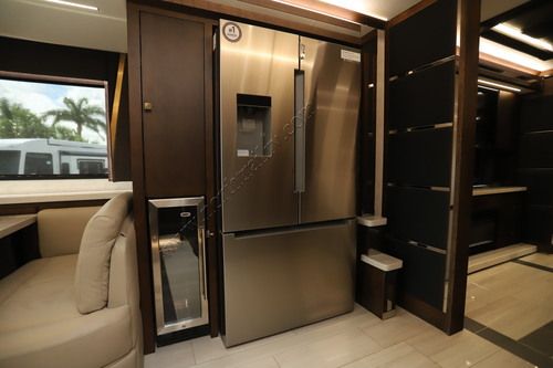 2027 Tiffin Motor Homes Zephyr 45PZ