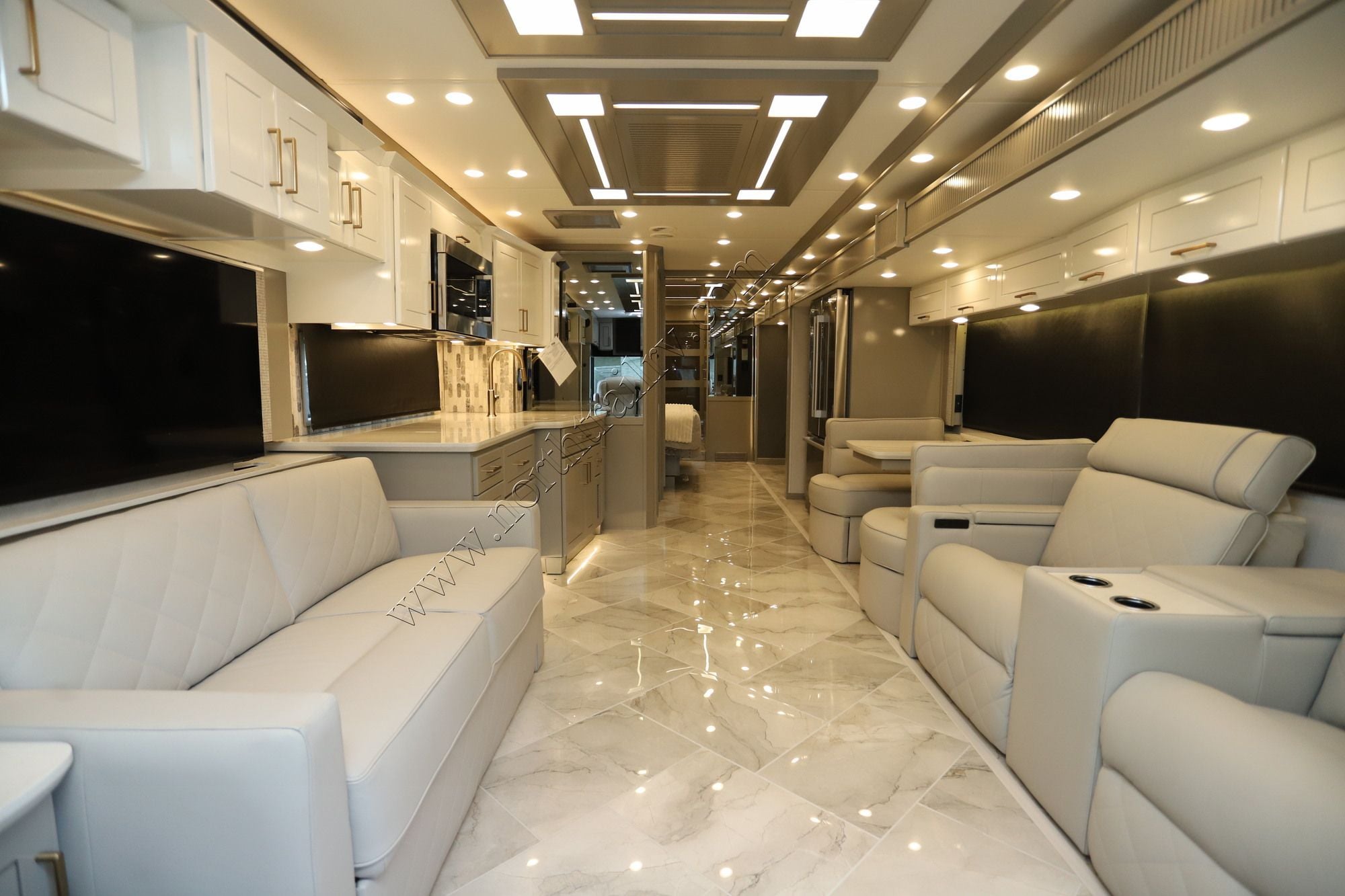 New 2027 Newmar Essex 4551 Class A  For Sale