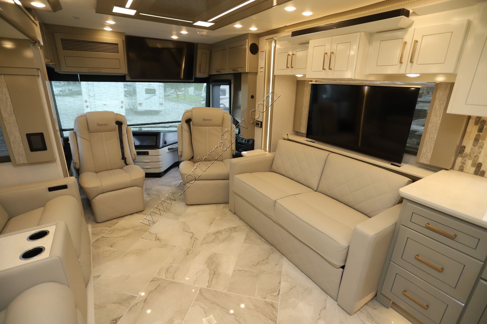 New 2027 Newmar Essex 4551 Class A  For Sale