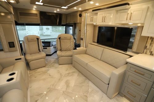 2027 Newmar Essex 4551