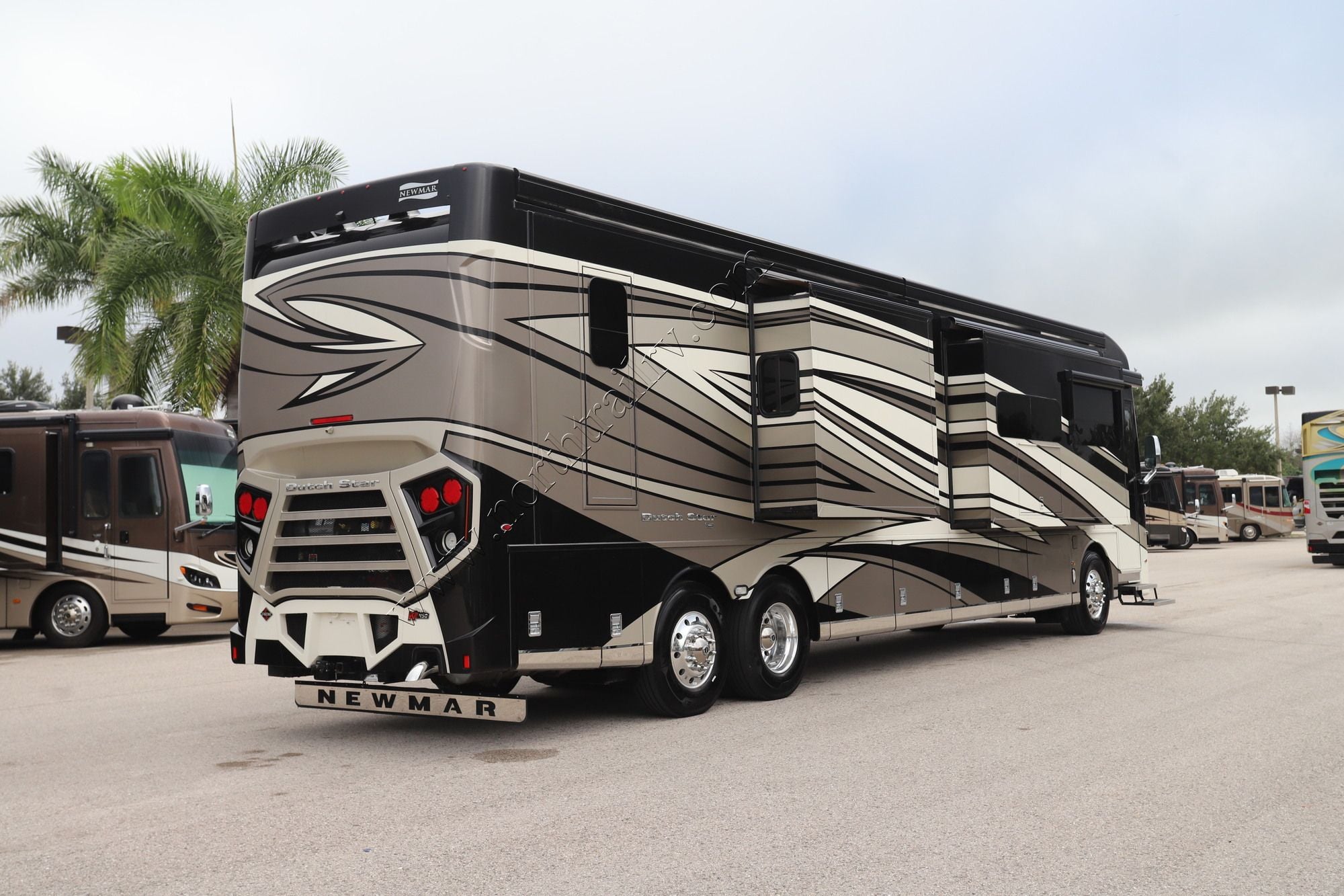 Used 2023 Newmar Dutch Star 4369 Class A  For Sale