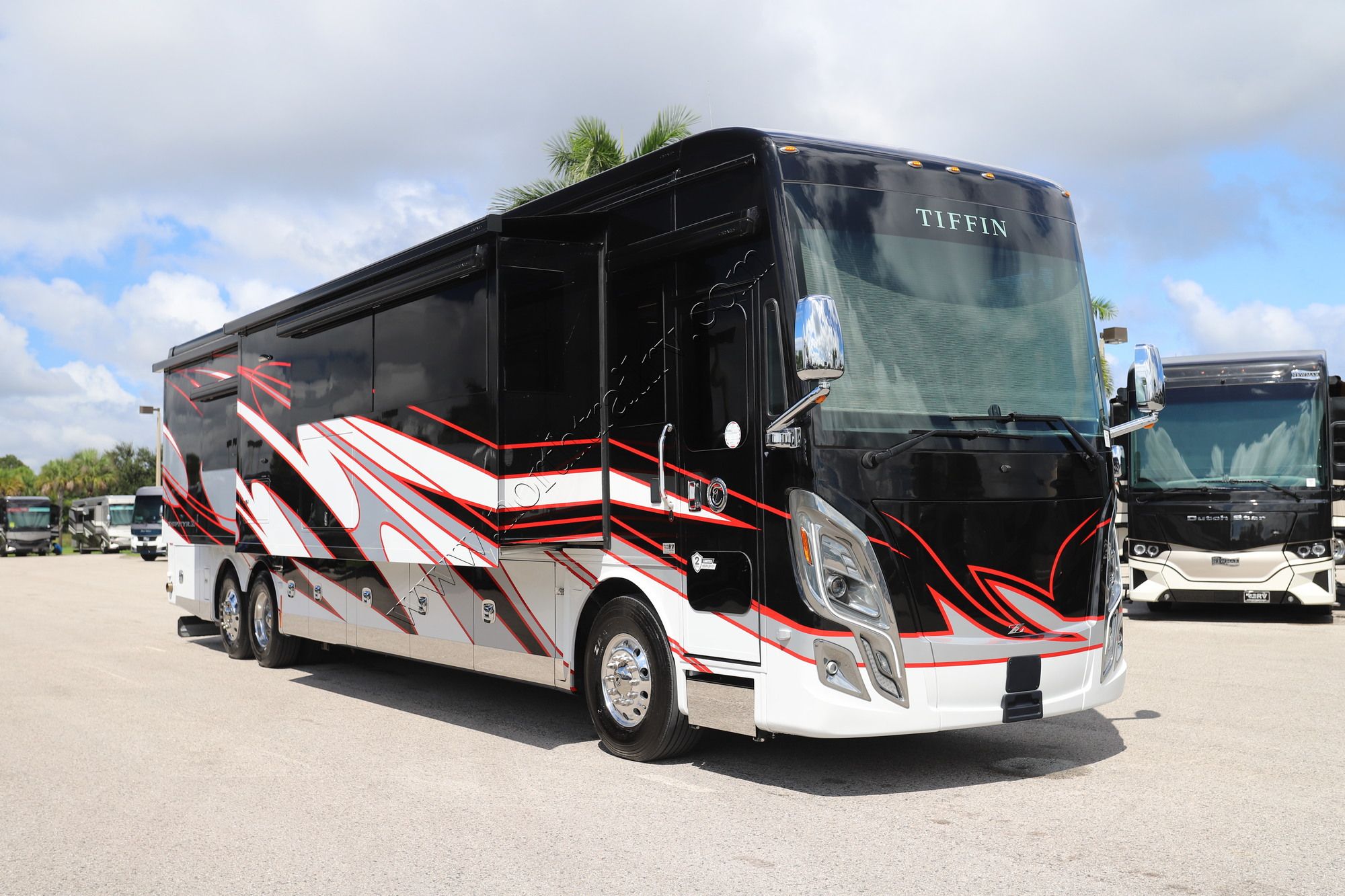 New 2027 Tiffin Motor Homes Zephyr 45PZ Class A  For Sale